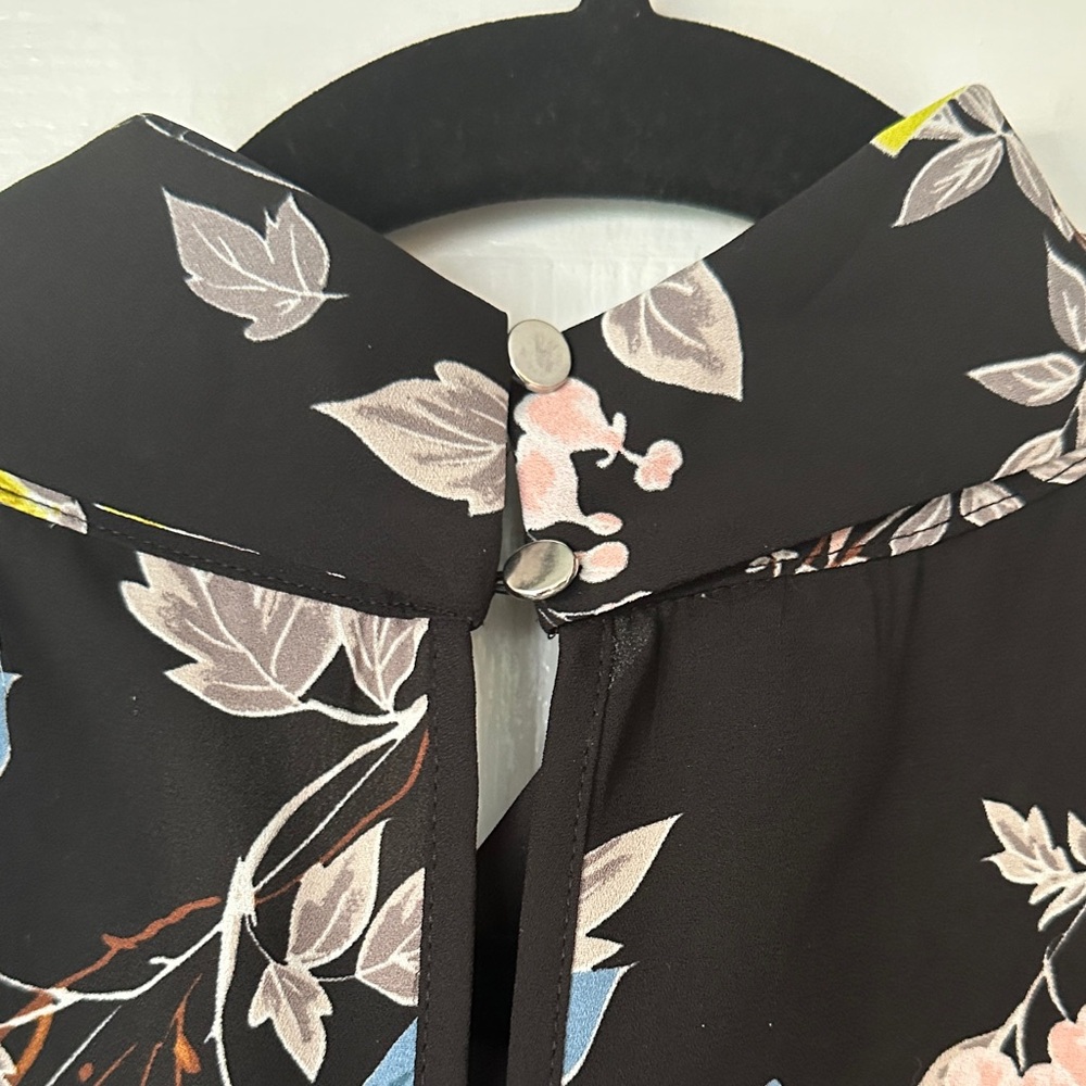 Apt. 9 Black Floral Sleeveless Blouse - Picture 6 of 8